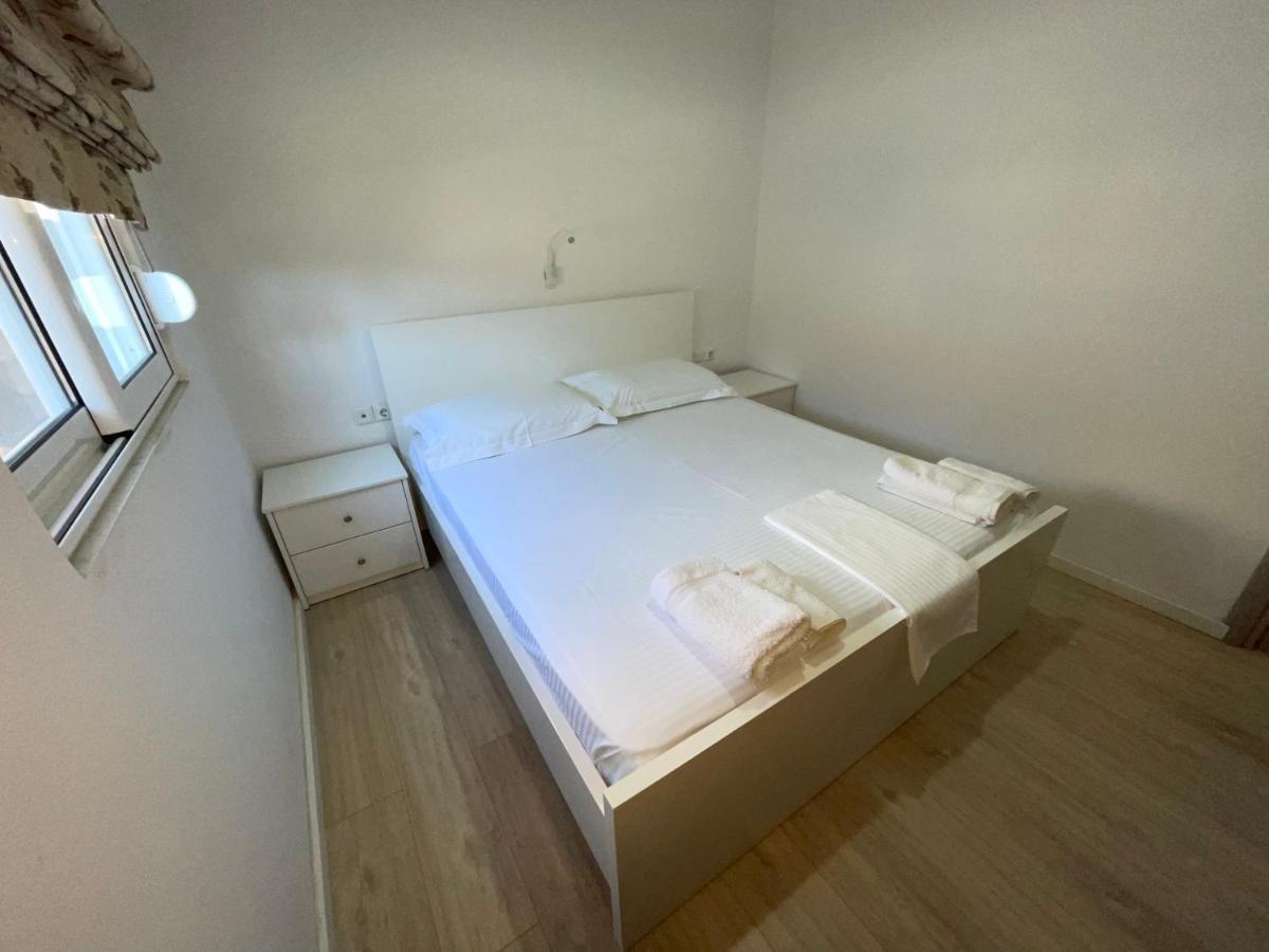 Garden Villa Apartments ساراندا المظهر الخارجي الصورة