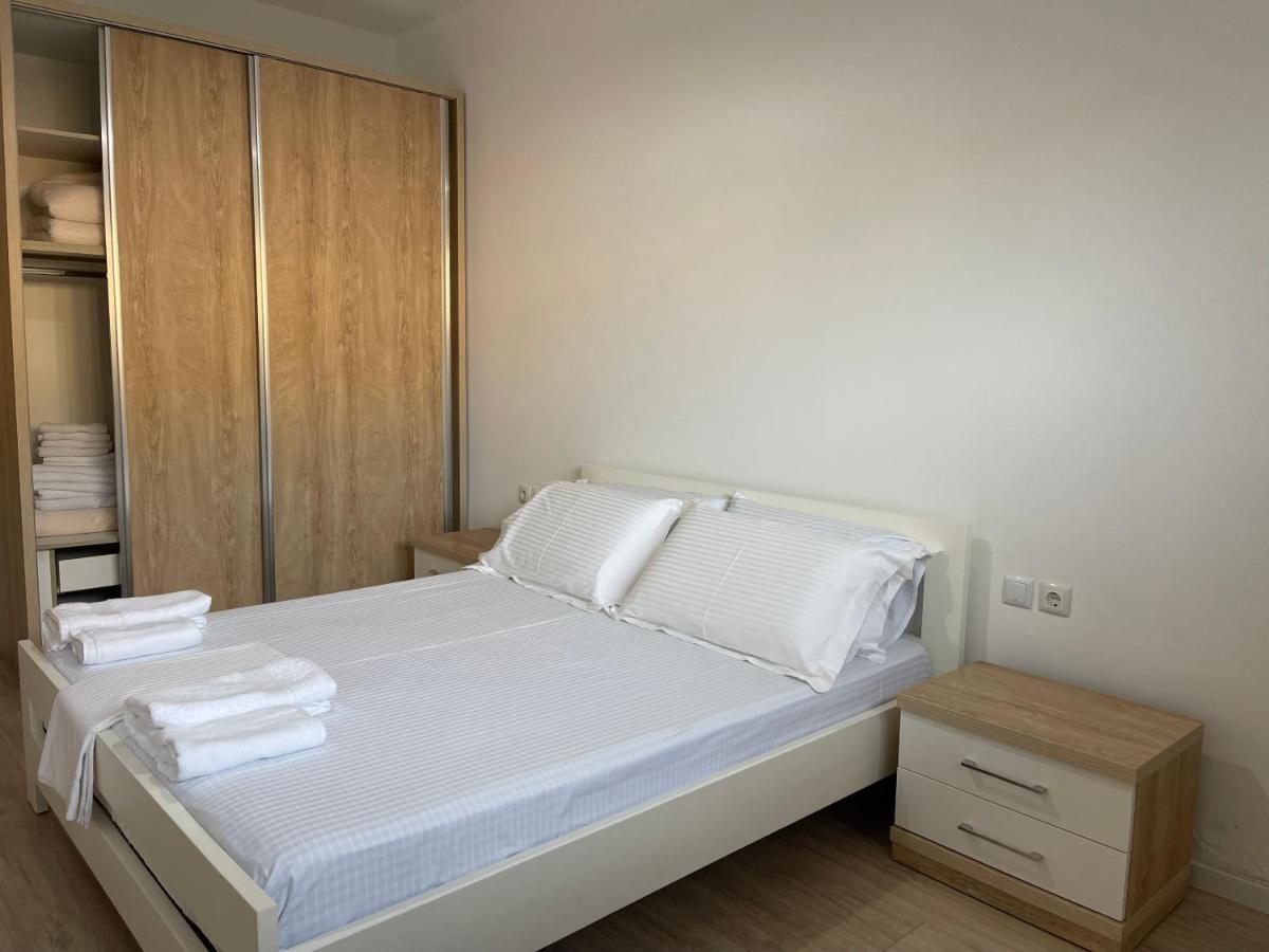 Garden Villa Apartments ساراندا المظهر الخارجي الصورة