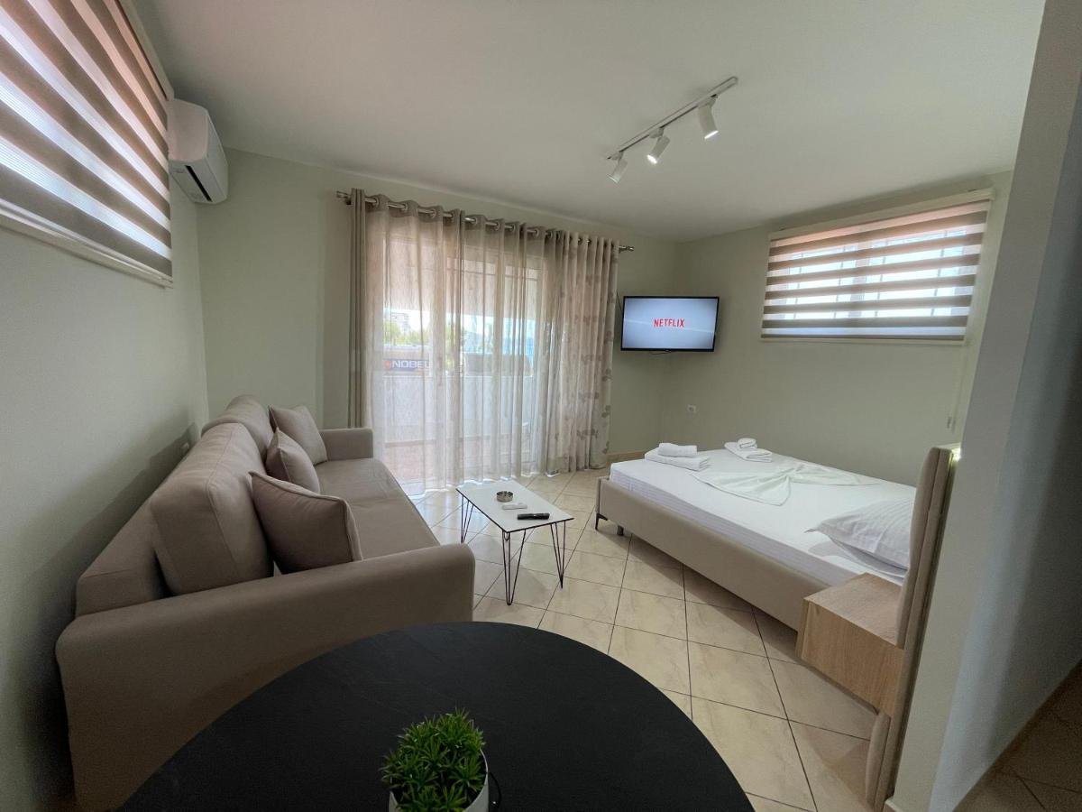 Garden Villa Apartments ساراندا المظهر الخارجي الصورة
