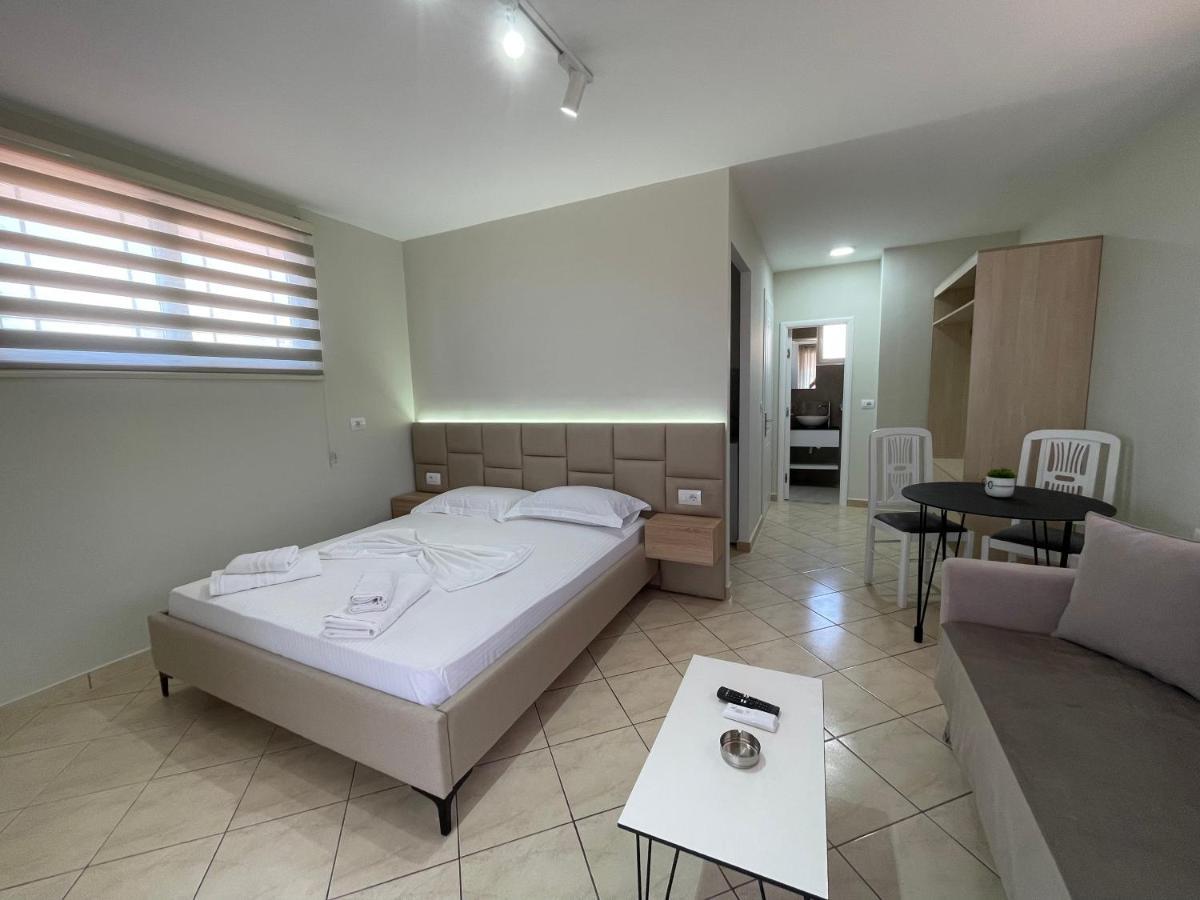 Garden Villa Apartments ساراندا المظهر الخارجي الصورة