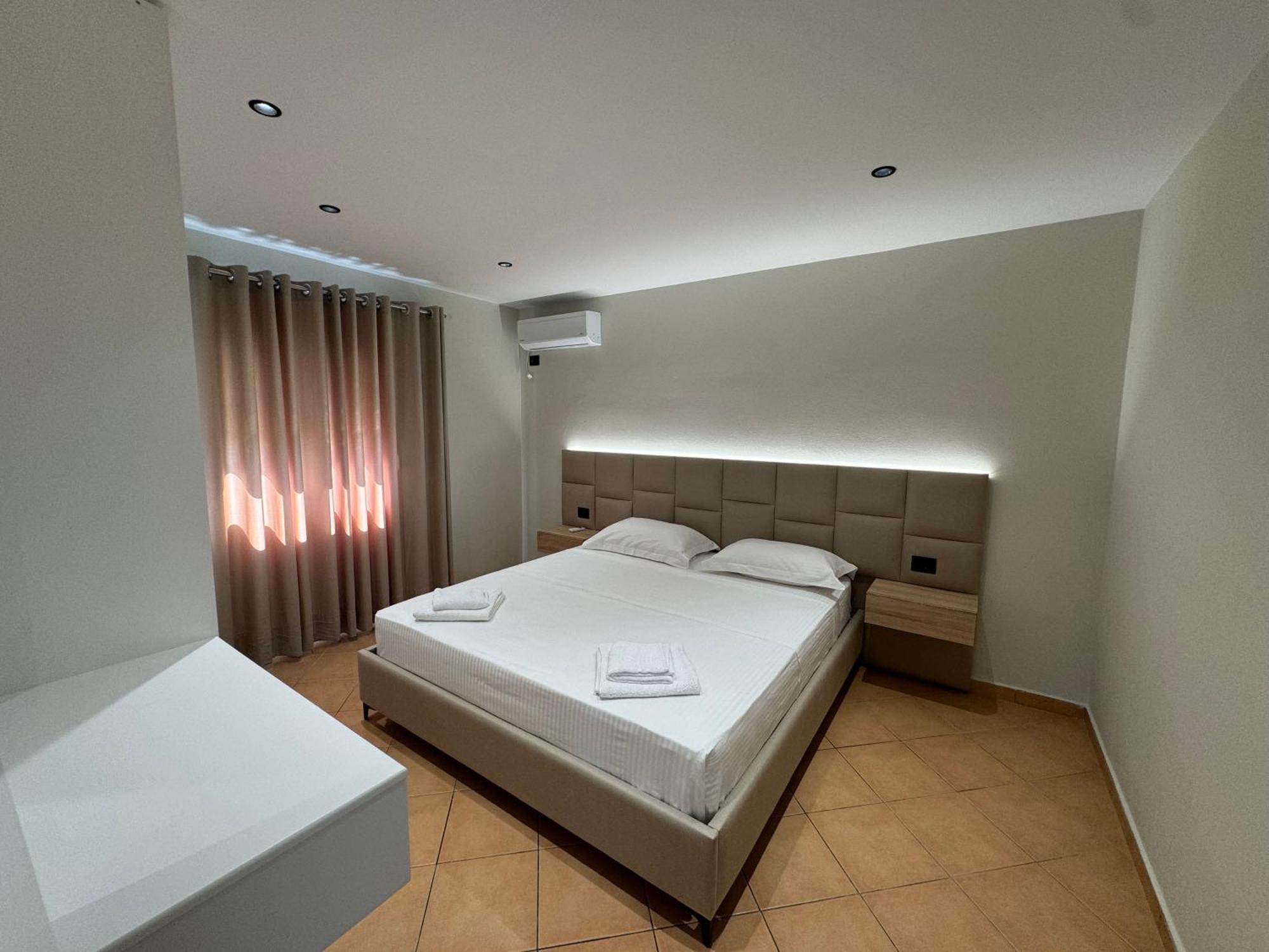 Garden Villa Apartments ساراندا المظهر الخارجي الصورة