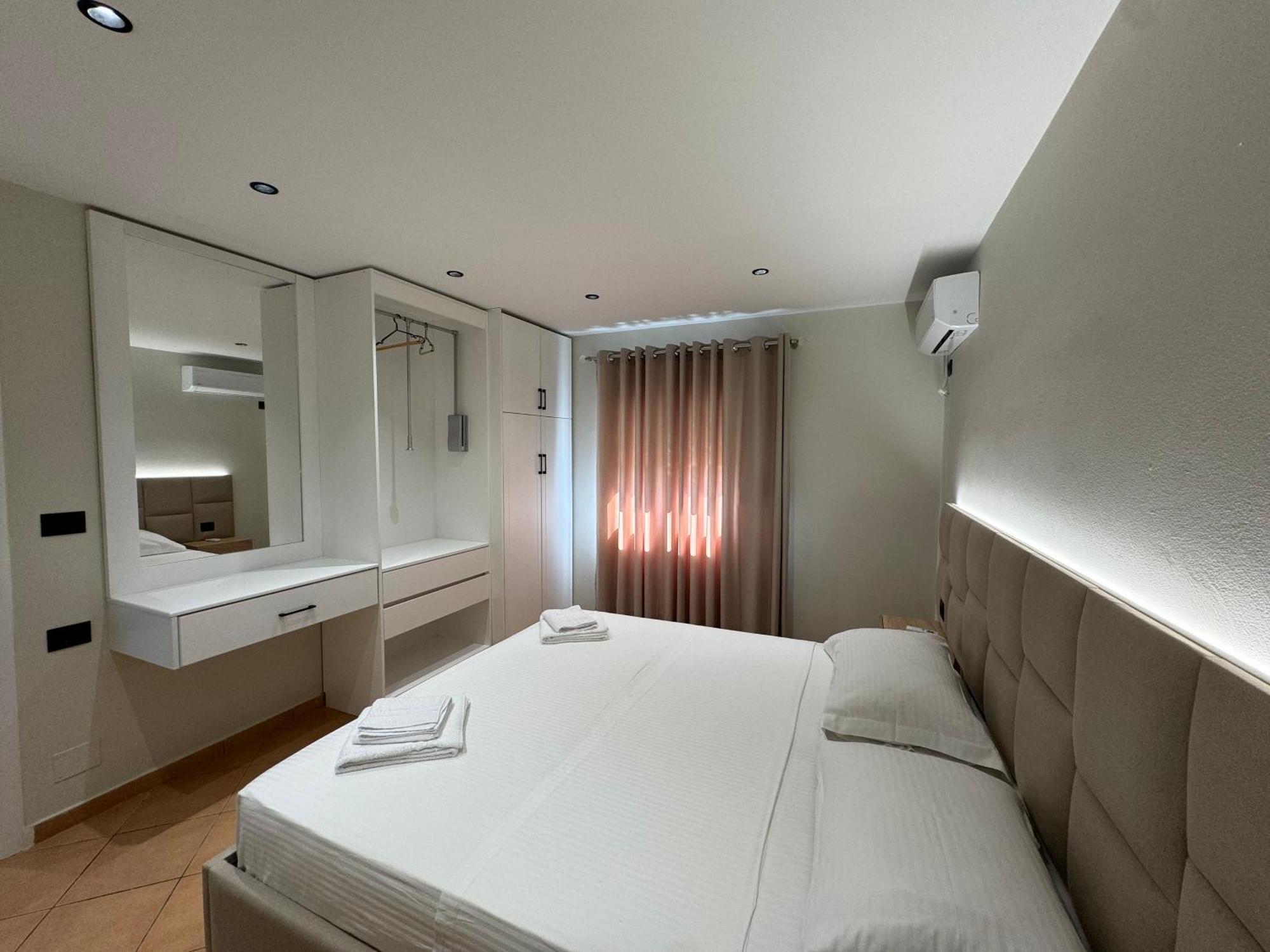 Garden Villa Apartments ساراندا المظهر الخارجي الصورة