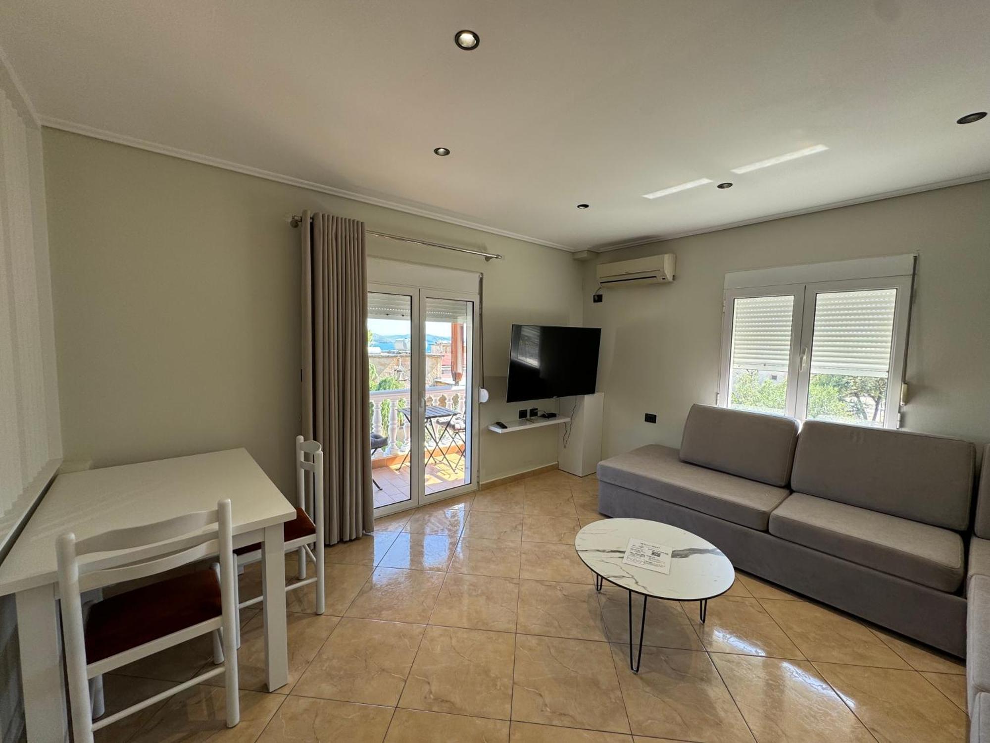 Garden Villa Apartments ساراندا المظهر الخارجي الصورة