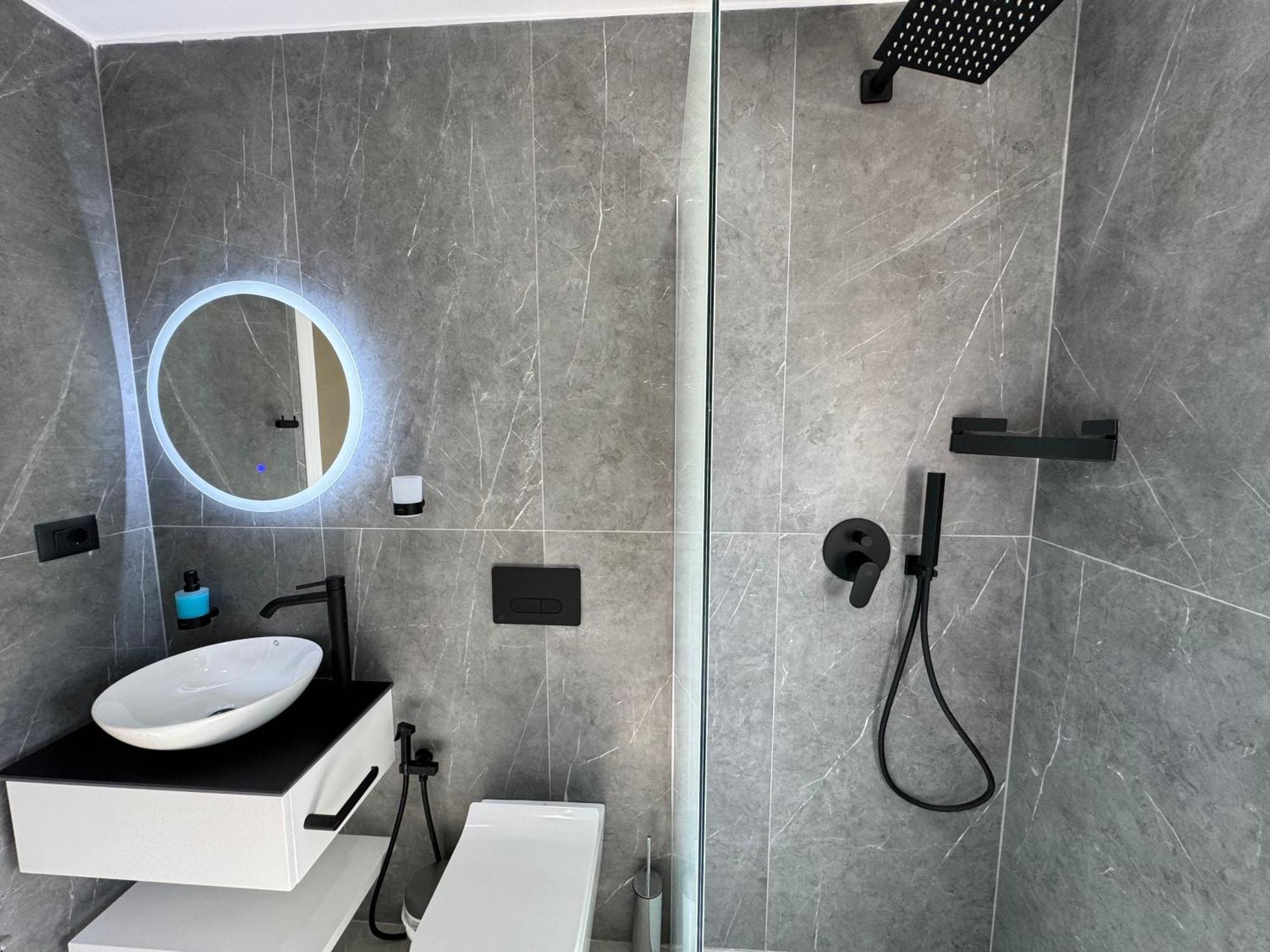 Garden Villa Apartments ساراندا المظهر الخارجي الصورة