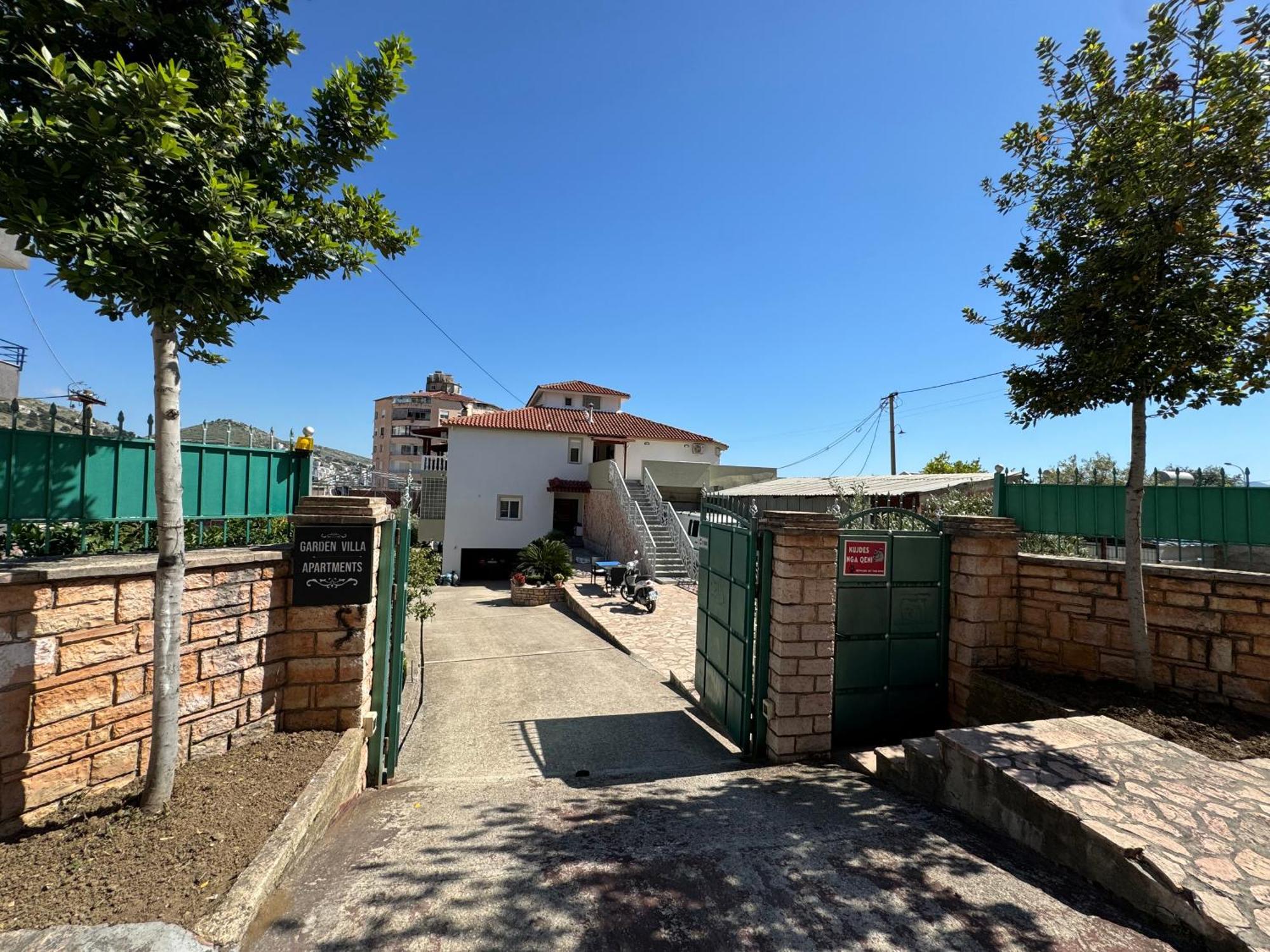 Garden Villa Apartments ساراندا المظهر الخارجي الصورة